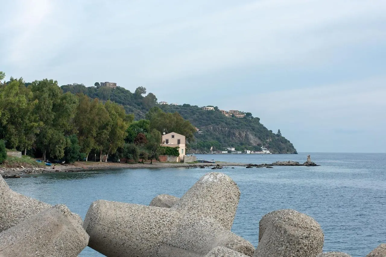 Manzoni Elements Bed & Breakfast Milazzo 3*,  Italy